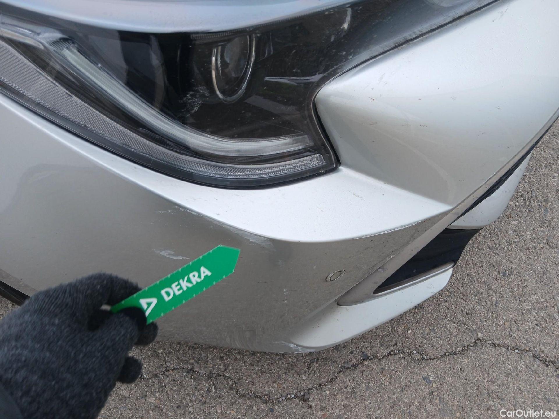  Toyota  Corolla TOYOTA  / 2019 / 5P / berlina con portón 2.0 180H ADVANCE E-CVT #4