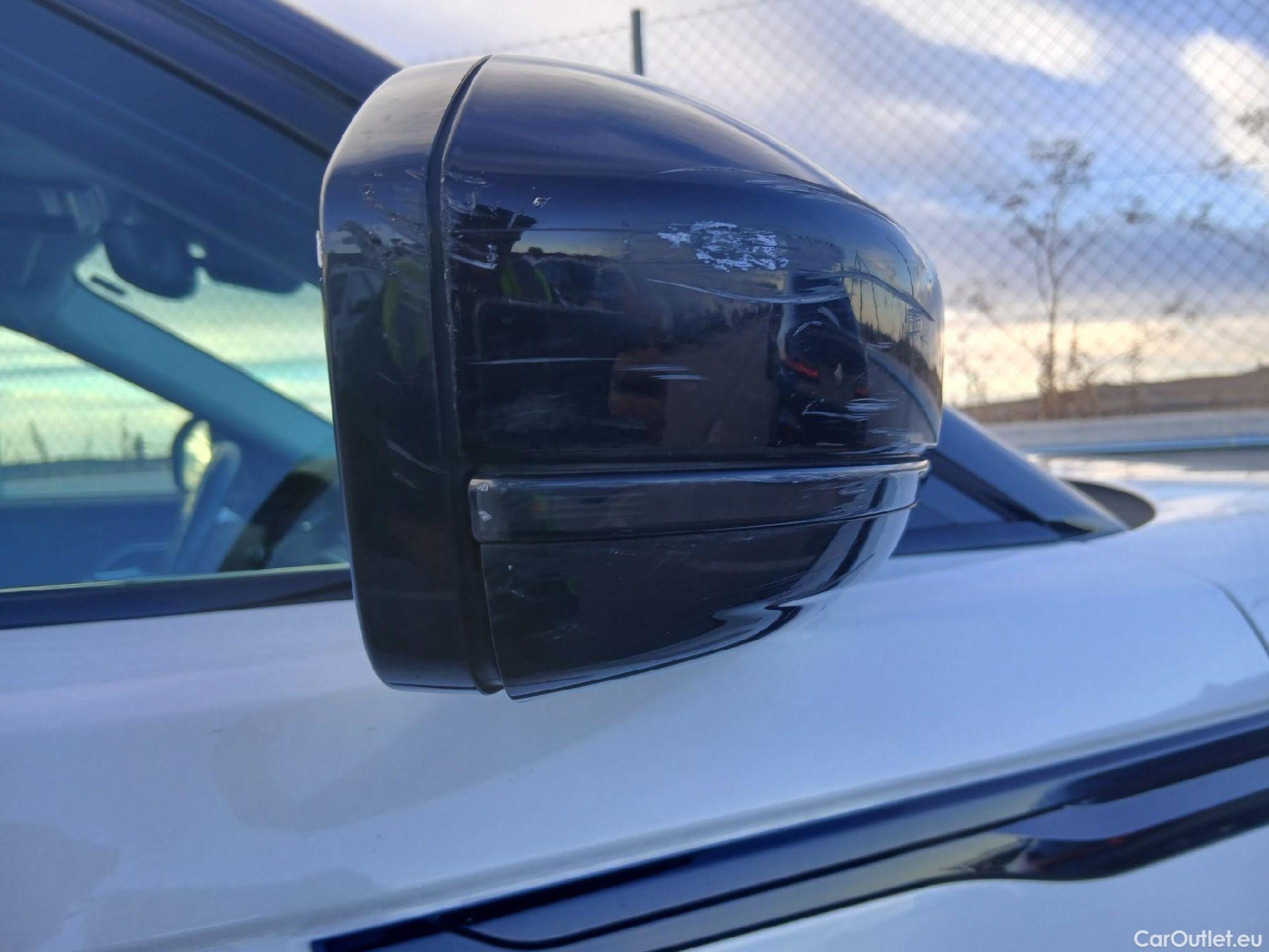  Land Rover  Range Rover LAND ROVER  Velar / 2017 / 5P / todoterreno 2.0 D180 132kW (180CV) S 4WD Auto #29