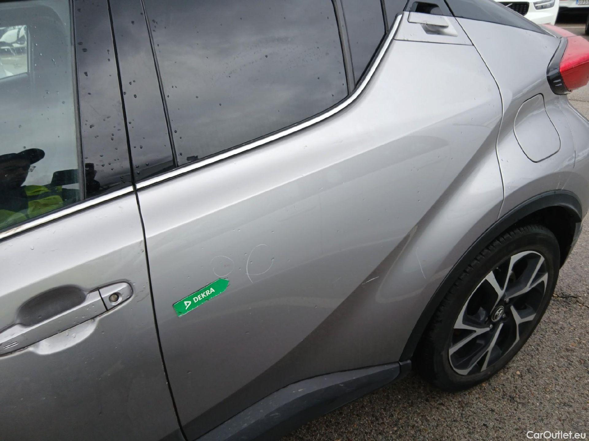  Toyota  C-HR TOYOTA  / 2016 / 5P / todoterreno 1.8 125H Advance (CX) #10