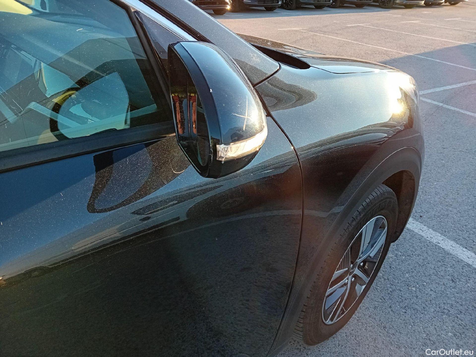  KIA  Niro KIA  / 2019 / 5P / crossover 1.6 GDi HEV 104kW (141CV) Drive #16