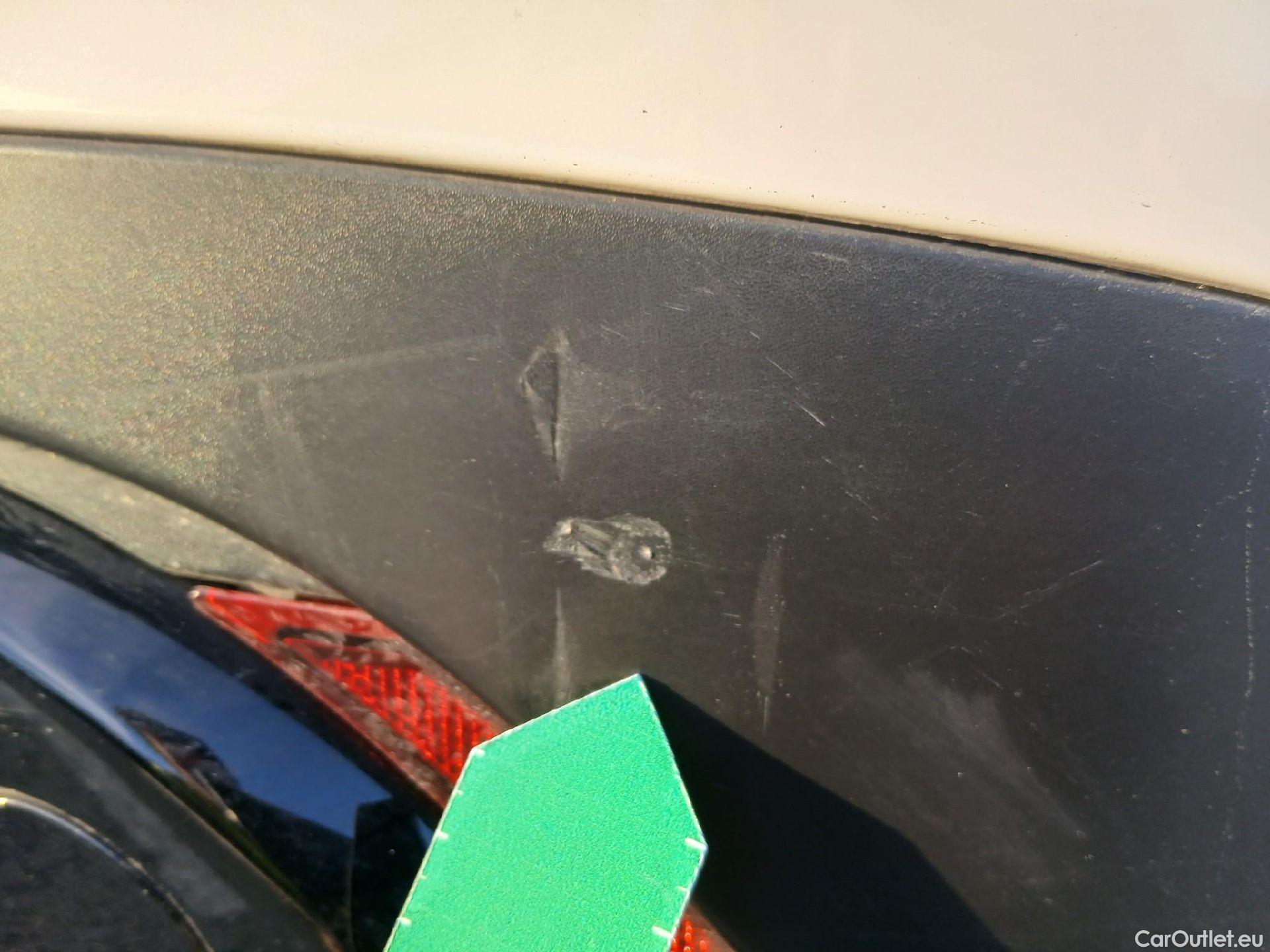  Land Rover  Range Rover LAND ROVER  Velar / 2017 / 5P / todoterreno 2.0 D180 132kW (180CV) S 4WD Auto #38