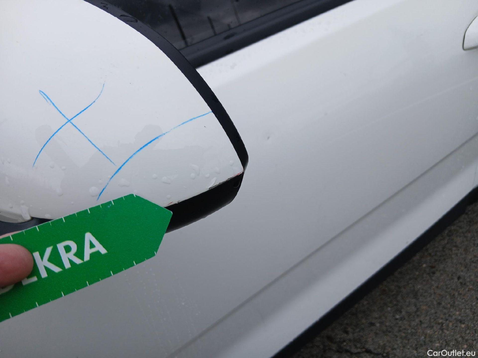  KIA  STONIC KIA  / 2017 / 5P / todoterreno 1.0 T-GDi 74kW (100CV) MHEV iMT Concept #9