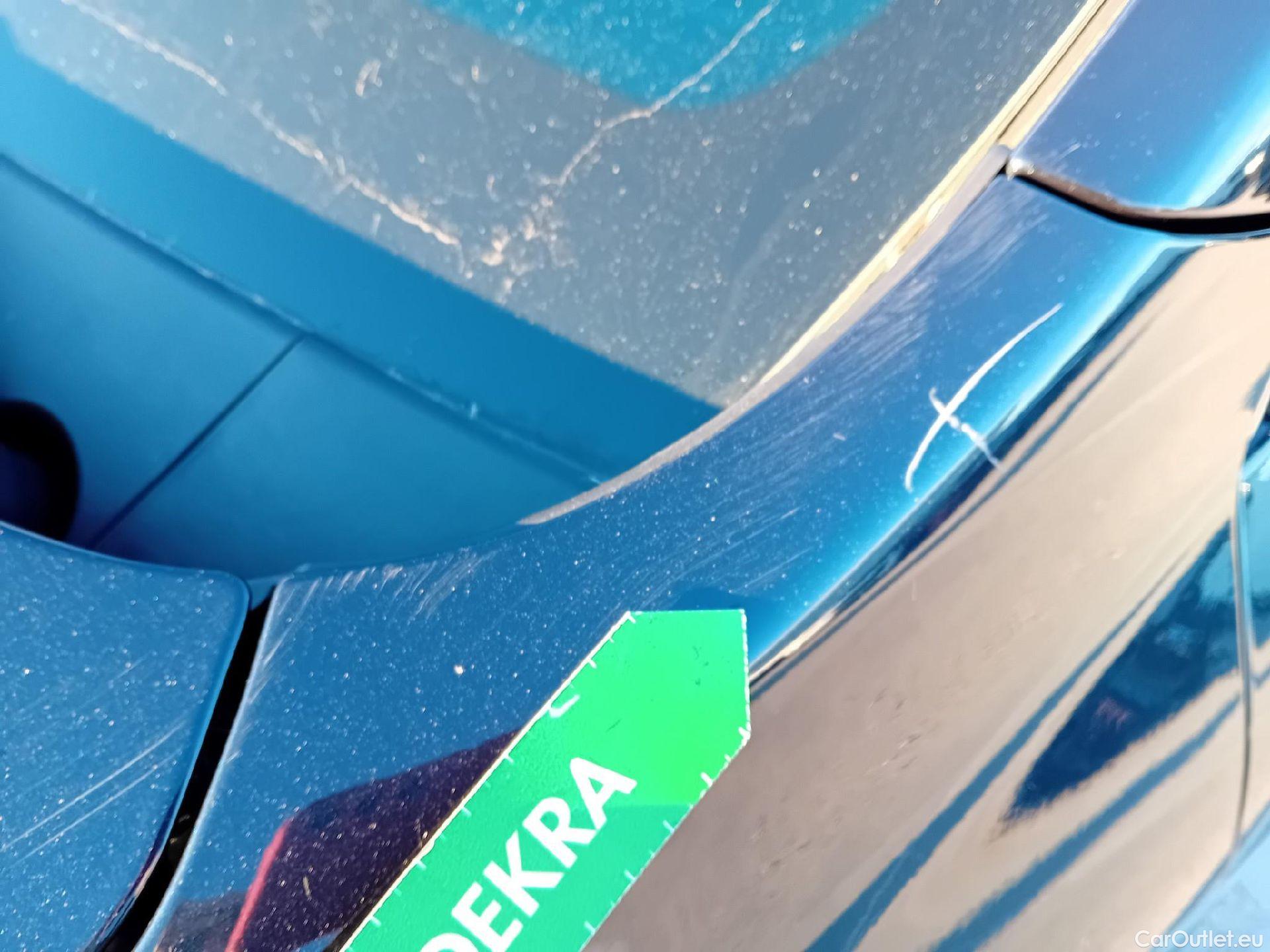  KIA  Niro KIA  / 2019 / 5P / crossover 1.6 GDi HEV 104kW (141CV) Drive #8