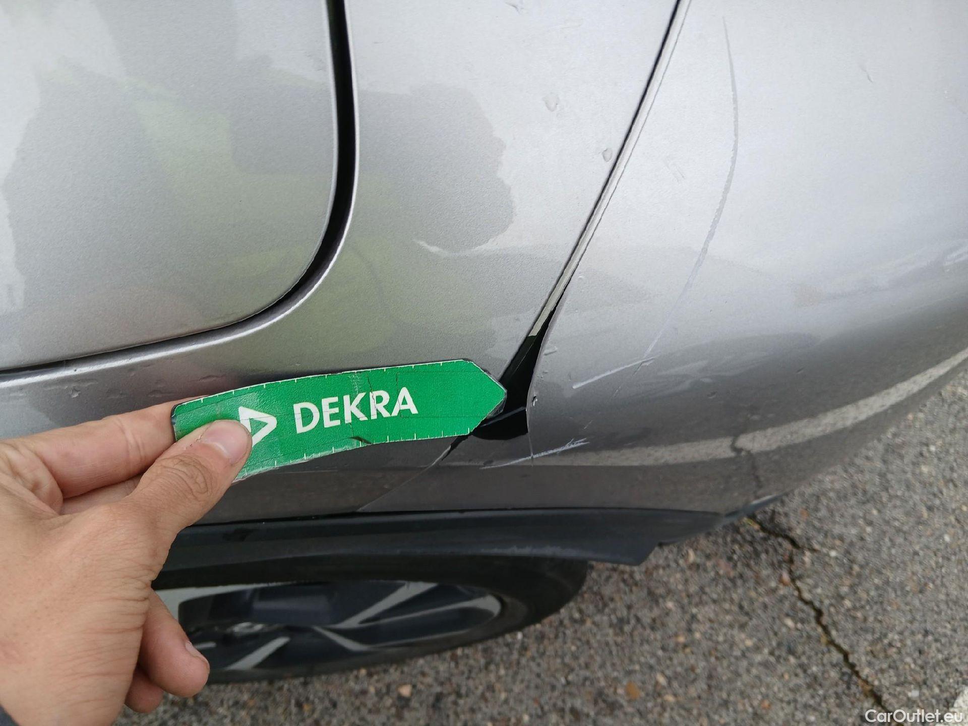  Toyota  C-HR TOYOTA  / 2016 / 5P / todoterreno 1.8 125H Advance (CX) #12