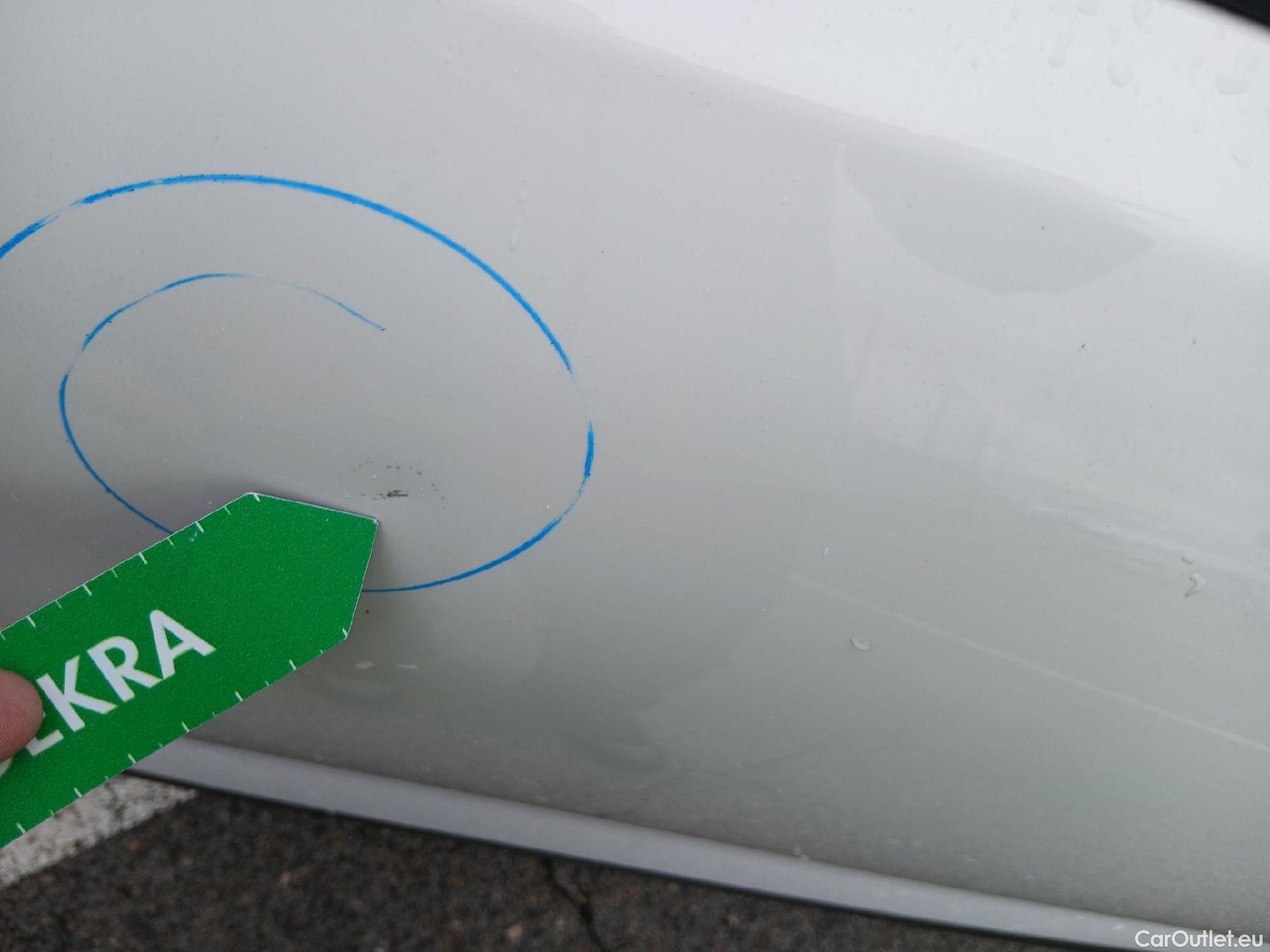  KIA  STONIC KIA  / 2017 / 5P / todoterreno 1.0 T-GDi 74kW (100CV) MHEV iMT Concept #10