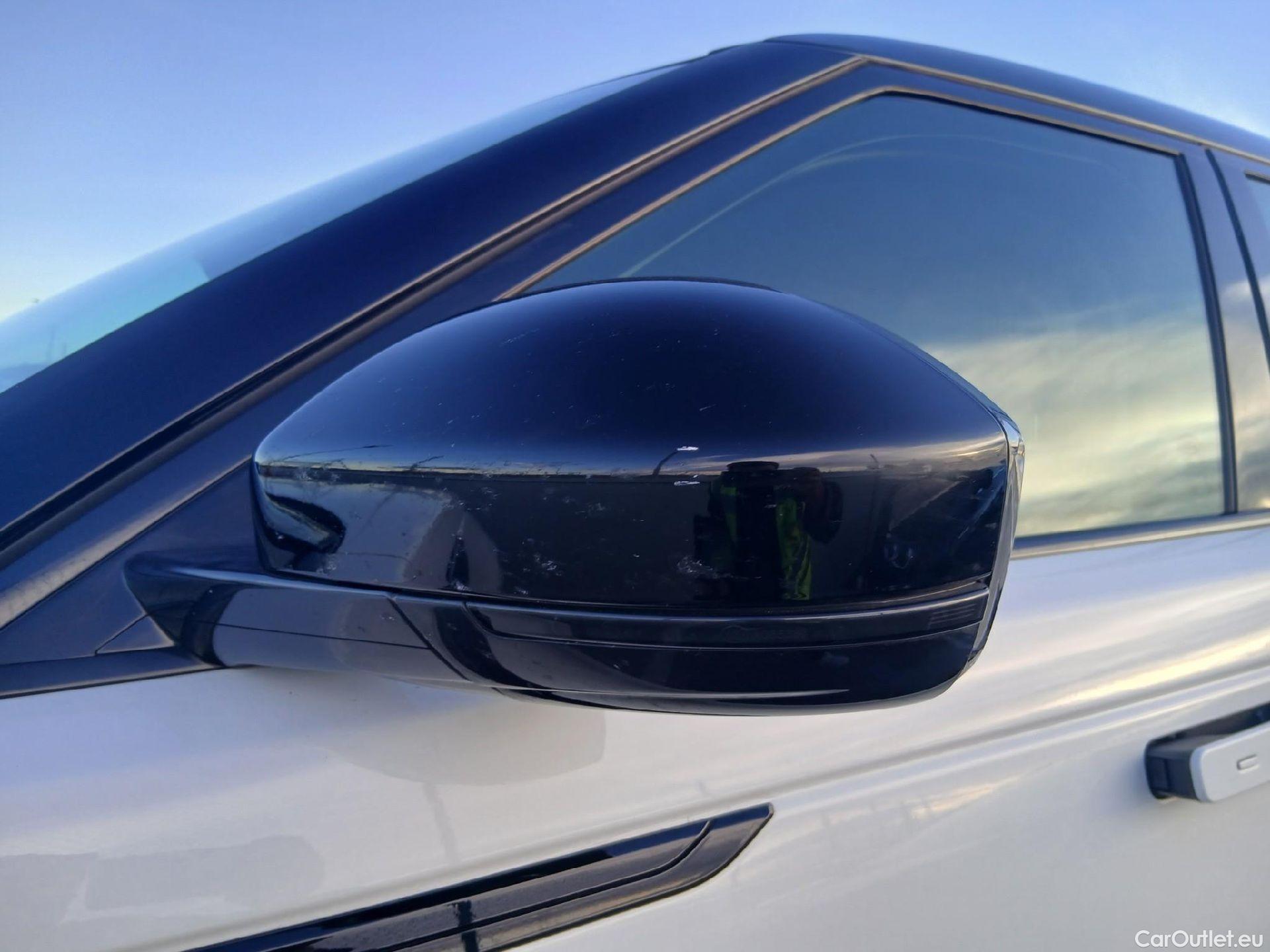  Land Rover  Range Rover LAND ROVER  Velar / 2017 / 5P / todoterreno 2.0 D180 132kW (180CV) S 4WD Auto #13