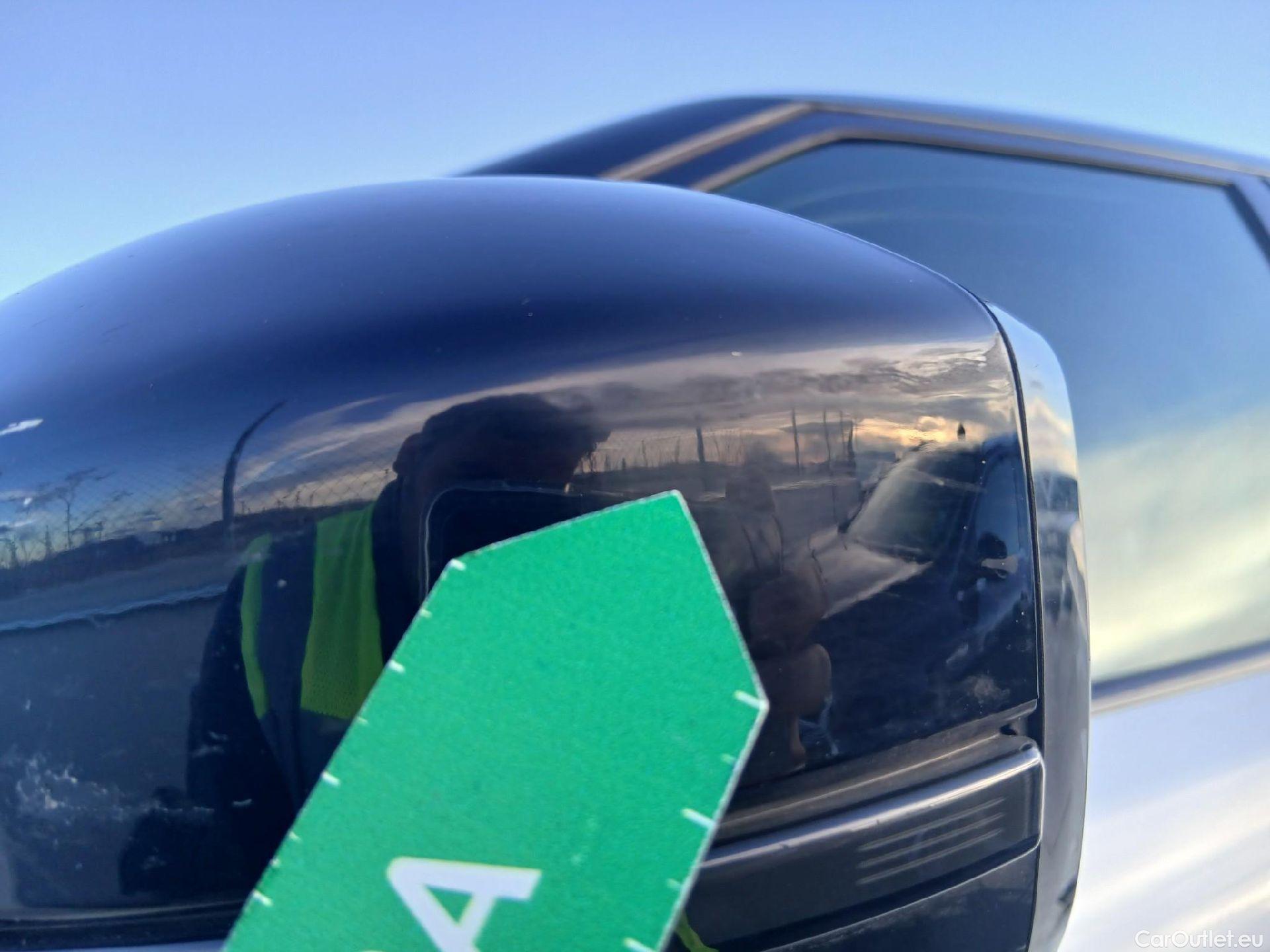  Land Rover  Range Rover LAND ROVER  Velar / 2017 / 5P / todoterreno 2.0 D180 132kW (180CV) S 4WD Auto #12