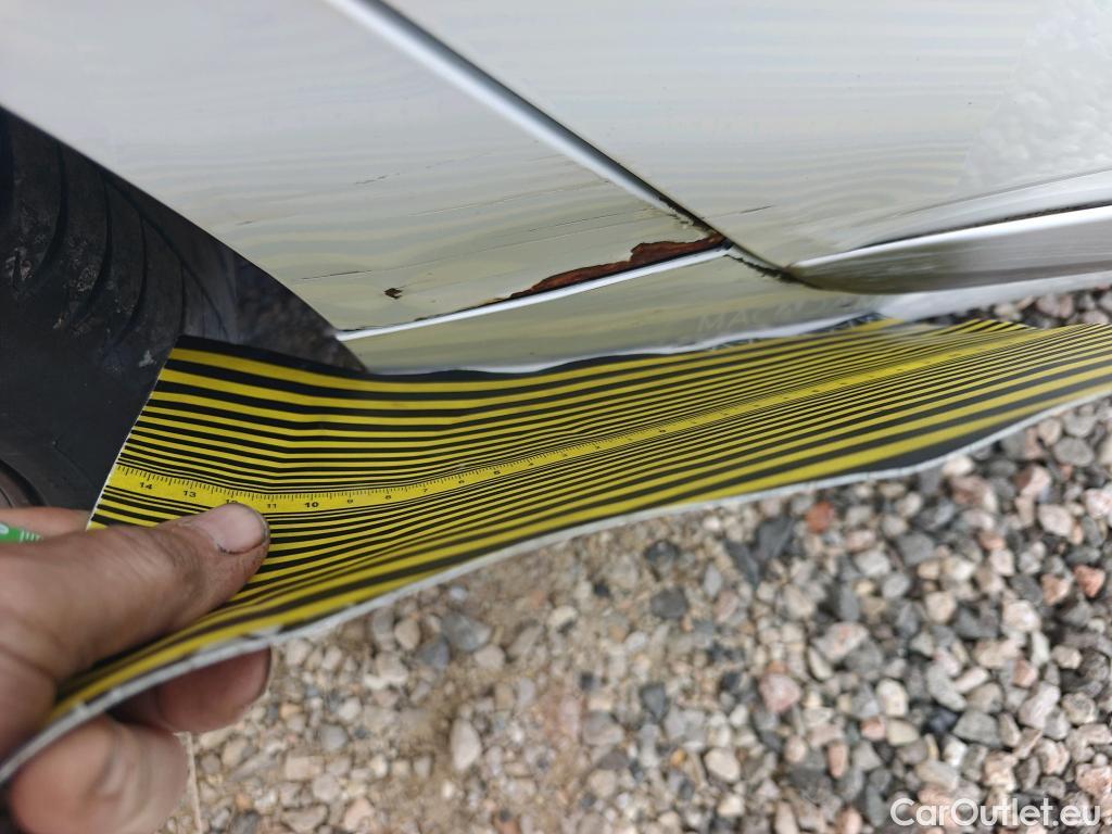  Hyundai   Ioniq HYUNDAI / 2019 / 5P / berlina con portón 1.6 GDI HEV Tecno DCT #2