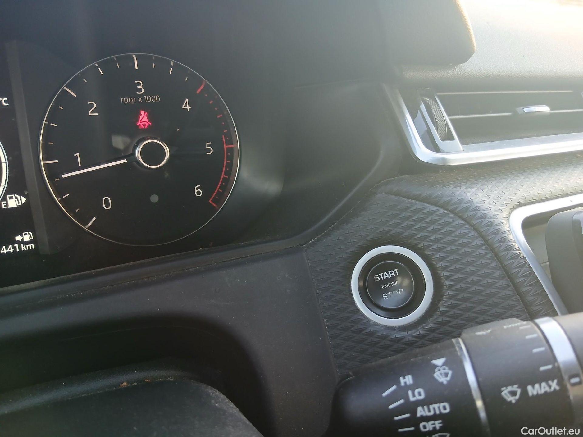  Land Rover  Range Rover LAND ROVER  Velar / 2017 / 5P / todoterreno 2.0 D180 132kW (180CV) S 4WD Auto #1