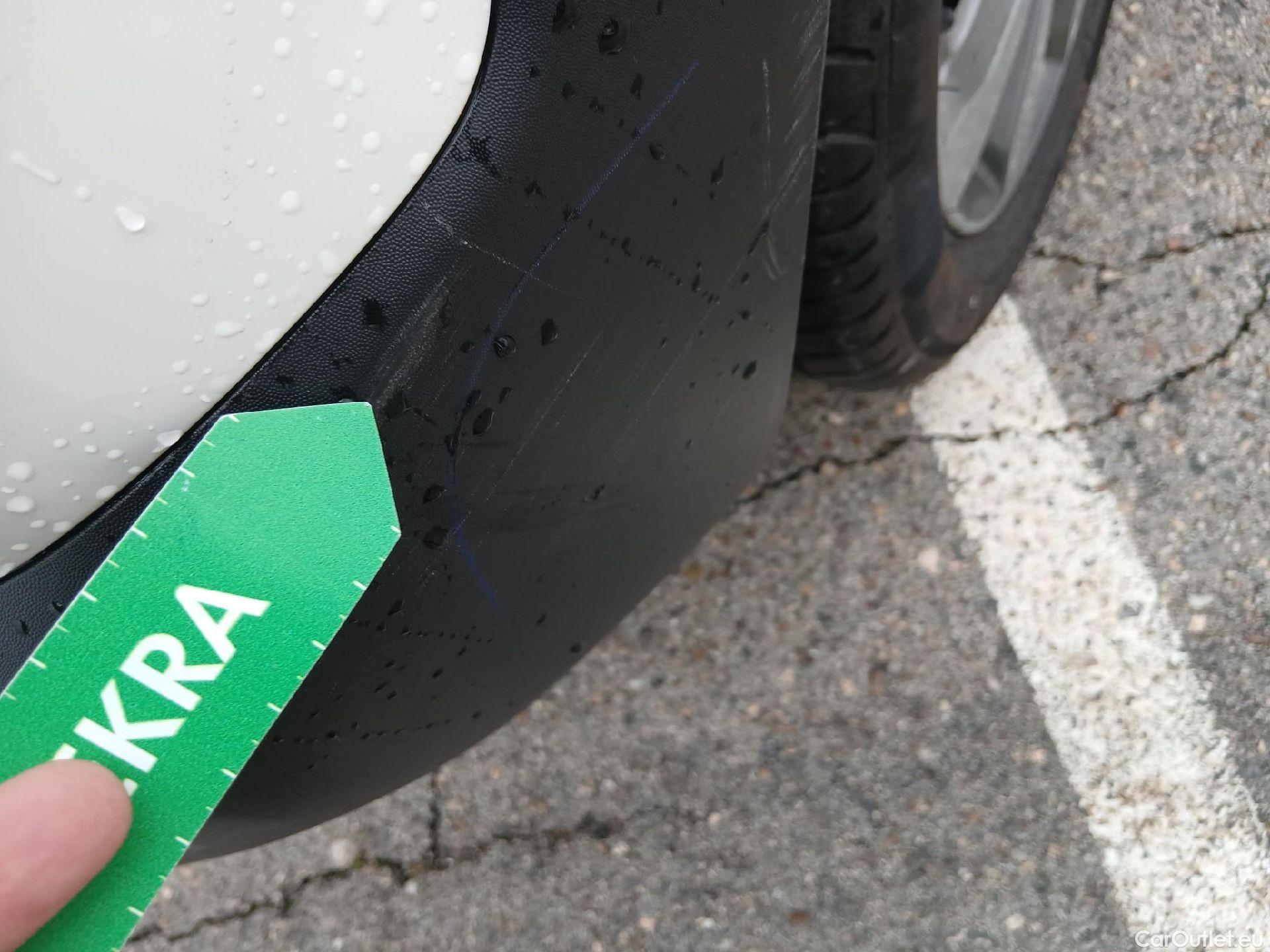  KIA  STONIC KIA  / 2017 / 5P / todoterreno 1.0 T-GDi 74kW (100CV) MHEV iMT Concept #14