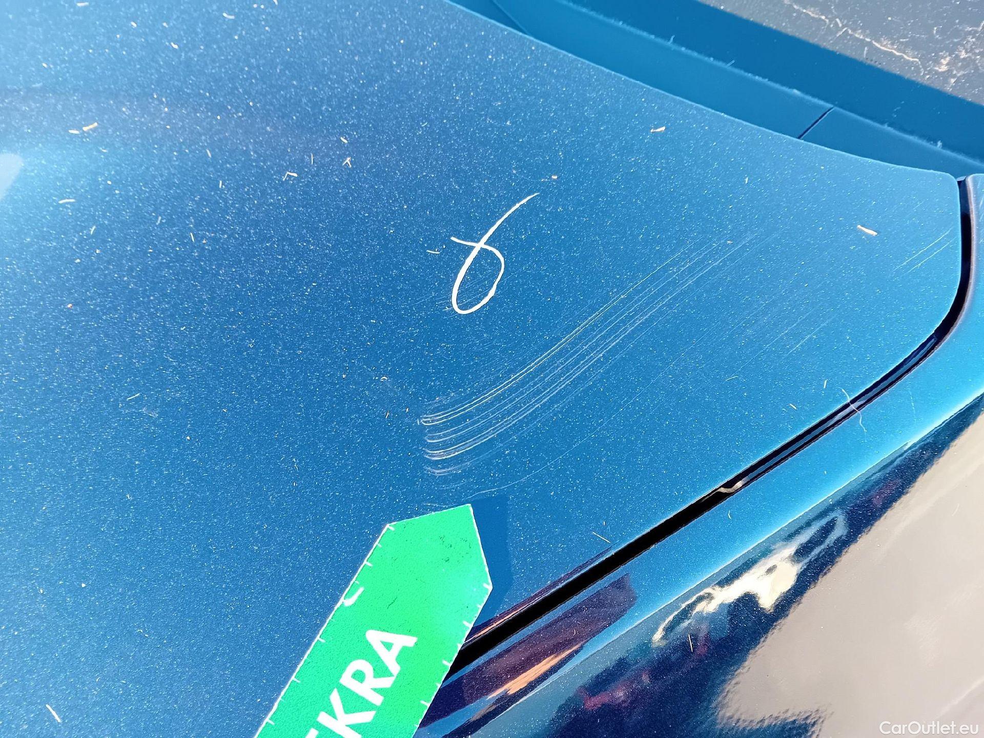  KIA  Niro KIA  / 2019 / 5P / crossover 1.6 GDi HEV 104kW (141CV) Drive #4