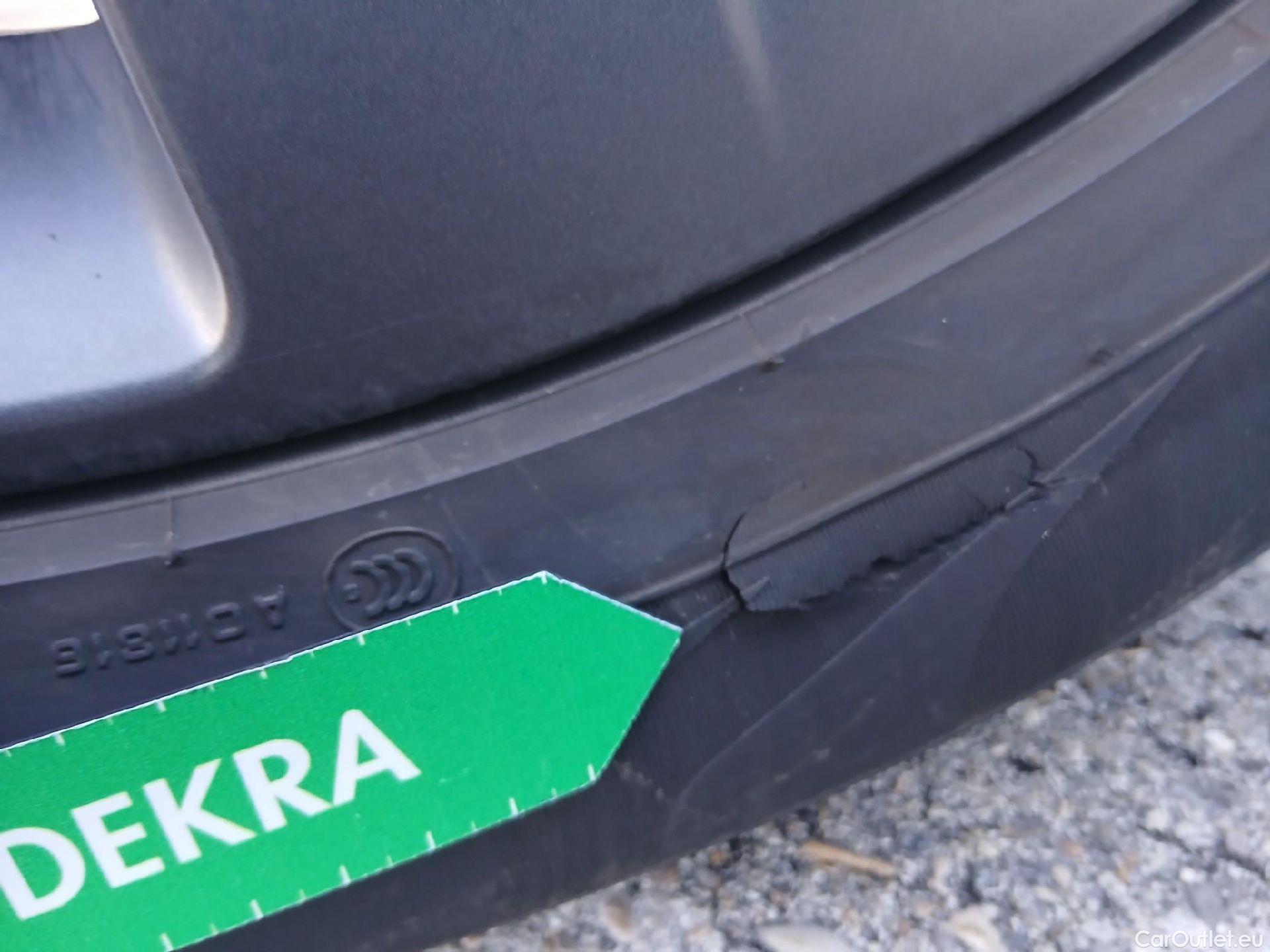  Land Rover  Range Rover LAND ROVER  Velar / 2017 / 5P / todoterreno 2.0 D180 132kW (180CV) S 4WD Auto #44