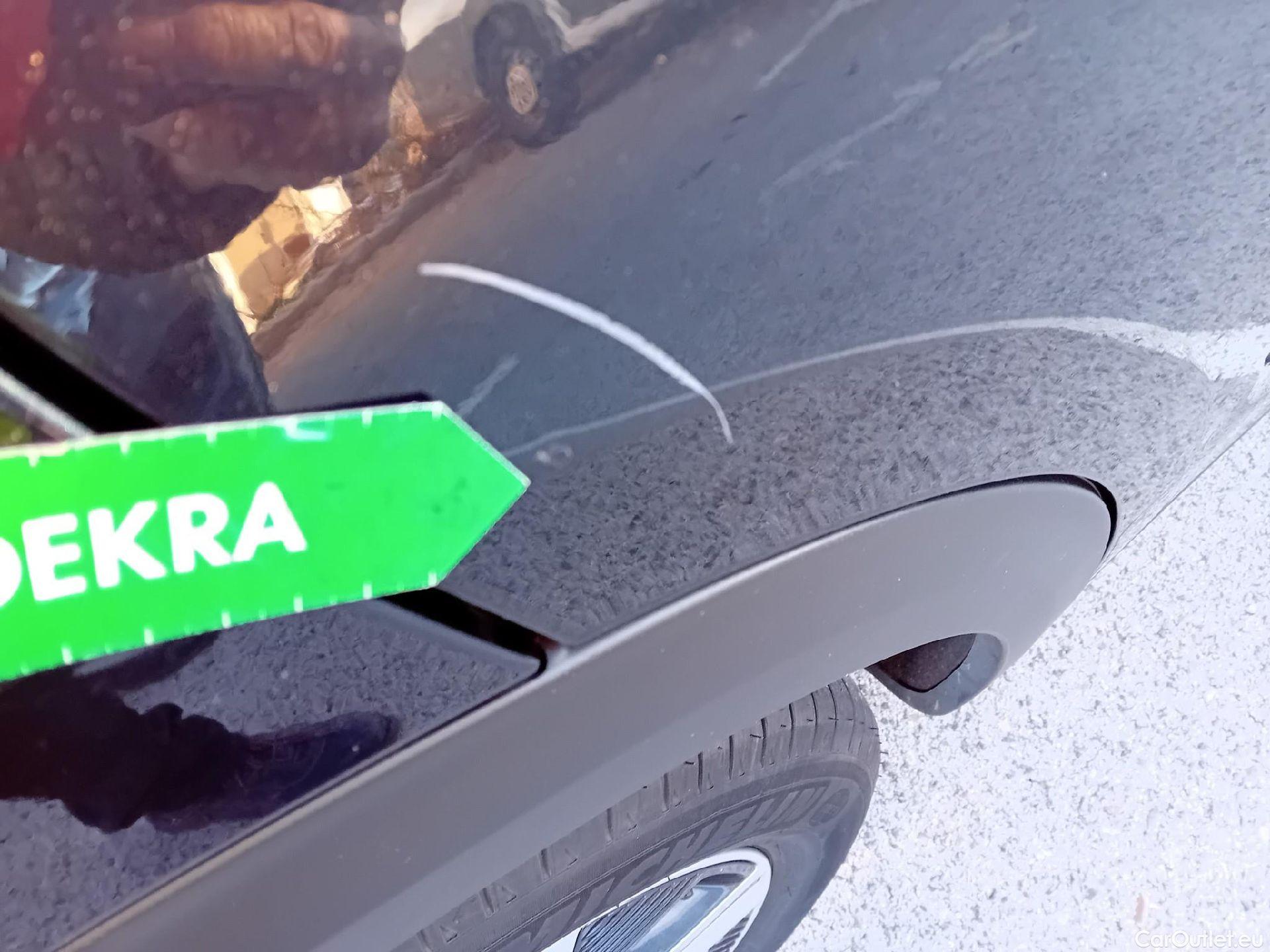  KIA  Niro KIA  / 2019 / 5P / crossover 1.6 GDi HEV 104kW (141CV) Drive #13