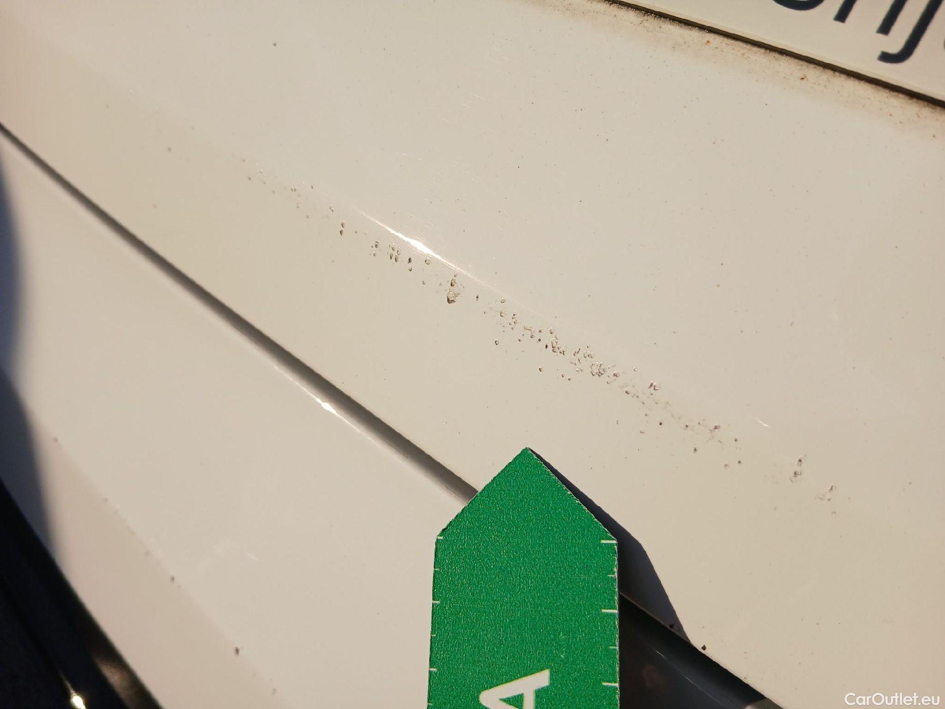  Land Rover  Range Rover LAND ROVER  Velar / 2017 / 5P / todoterreno 2.0 D180 132kW (180CV) S 4WD Auto #32