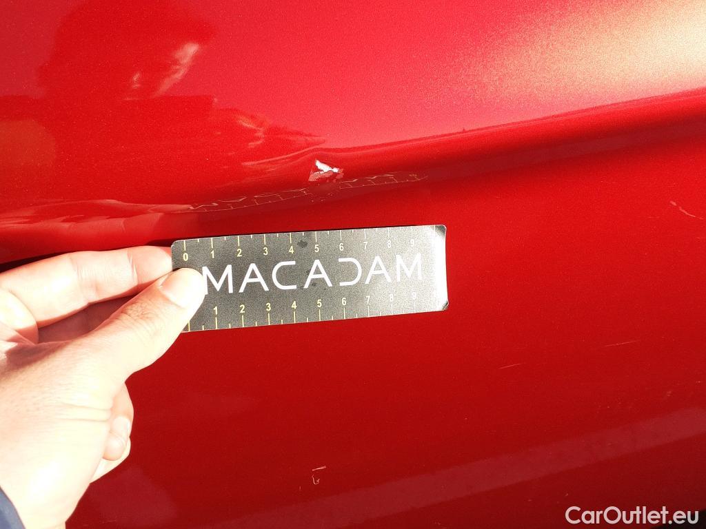  Mitsubishi  Outlander MITSUBISHI  / 2015 / 5P / todoterreno 2.4 PHEV Kaiteki Auto 4WD #4