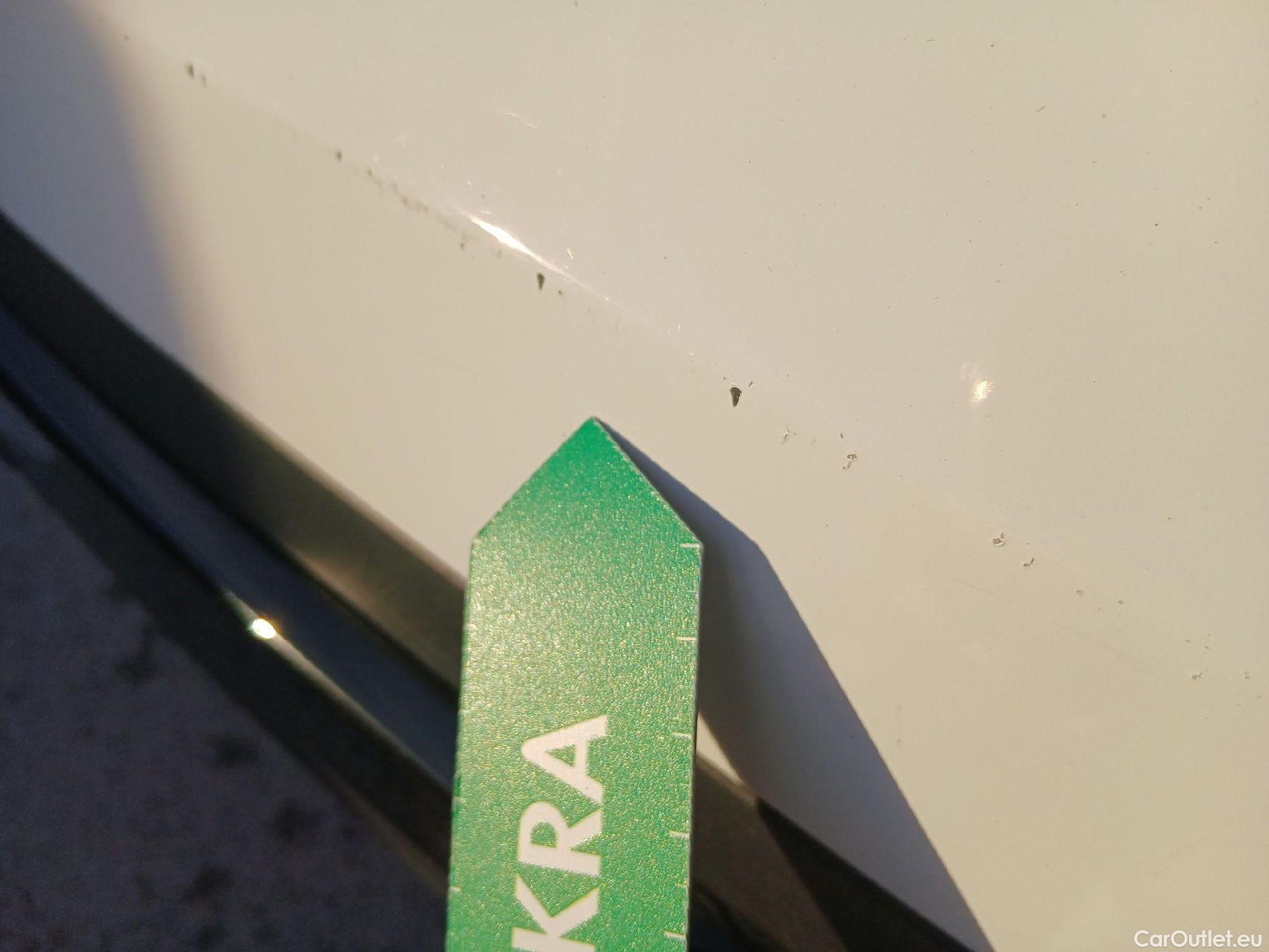  Land Rover  Range Rover LAND ROVER  Velar / 2017 / 5P / todoterreno 2.0 D180 132kW (180CV) S 4WD Auto #34