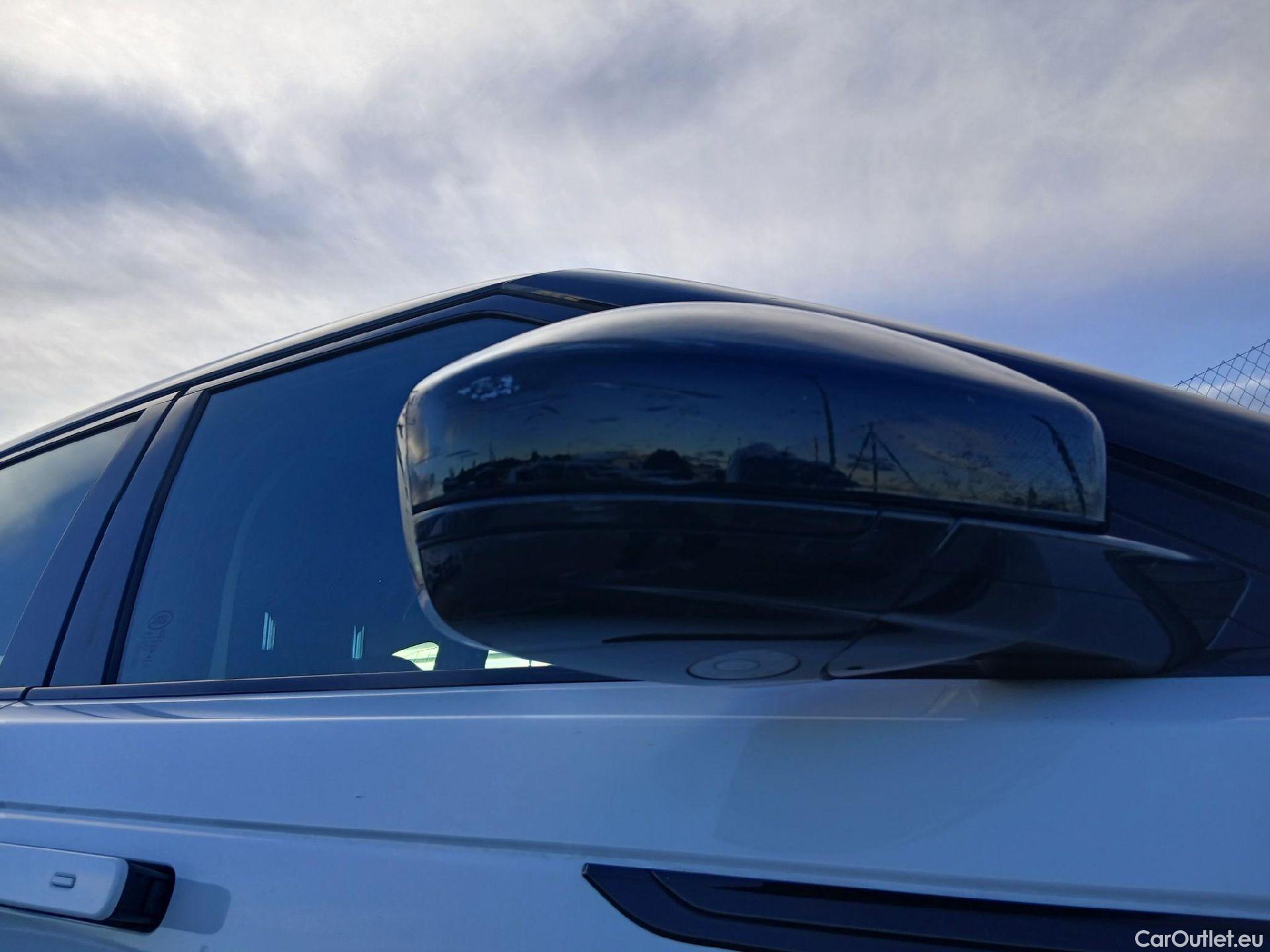  Land Rover  Range Rover LAND ROVER  Velar / 2017 / 5P / todoterreno 2.0 D180 132kW (180CV) S 4WD Auto #30