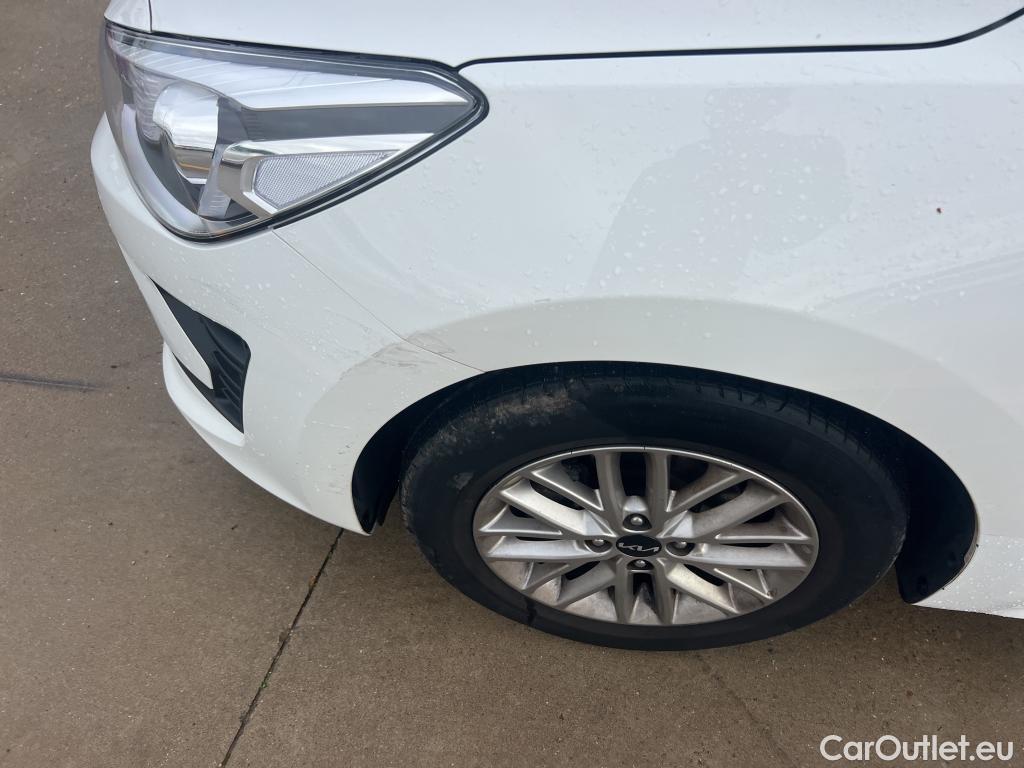  KIA  Rio KIA  / 2020 / 5P / berlina con portón 1.2 DPi 62kW (84CV) Concept #9