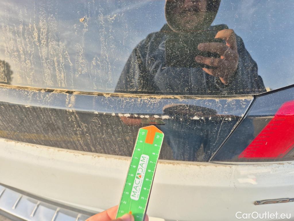  Peugeot  5008 PEUGEOT  / 2017 / 5P / todoterreno GT Line 1.6 PureTech 132kW (180CV) EAT8 #15