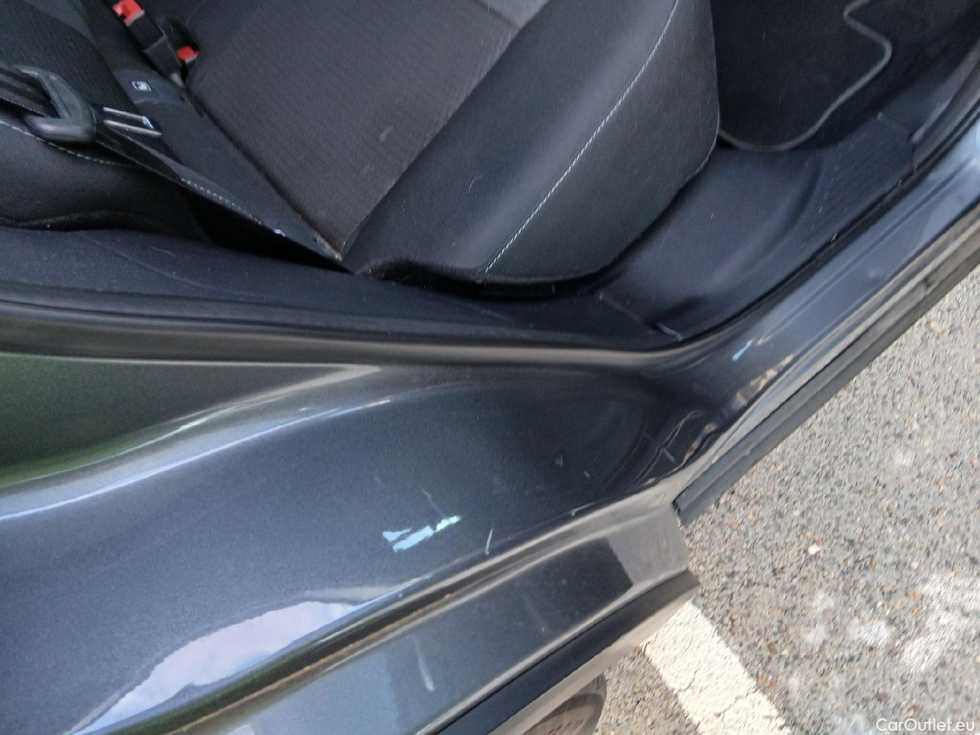  Nissan  Qashqai NISSAN  / 2021 / 5P / todoterreno DIG-T 103kW N-Connecta (Skyline Pack) #10