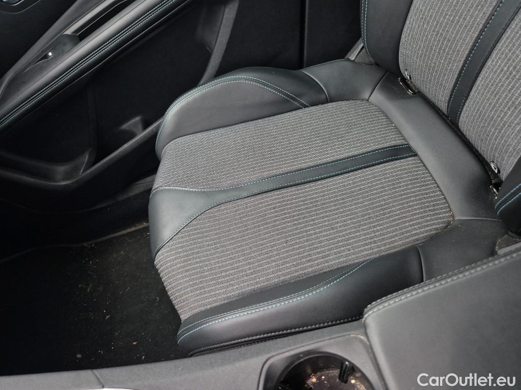  Peugeot  3008 PEUGEOT  / 2020 / 5P / todoterreno 1.5 BlueHDi 96kW (130CV) S&S Allure EAT8 #14