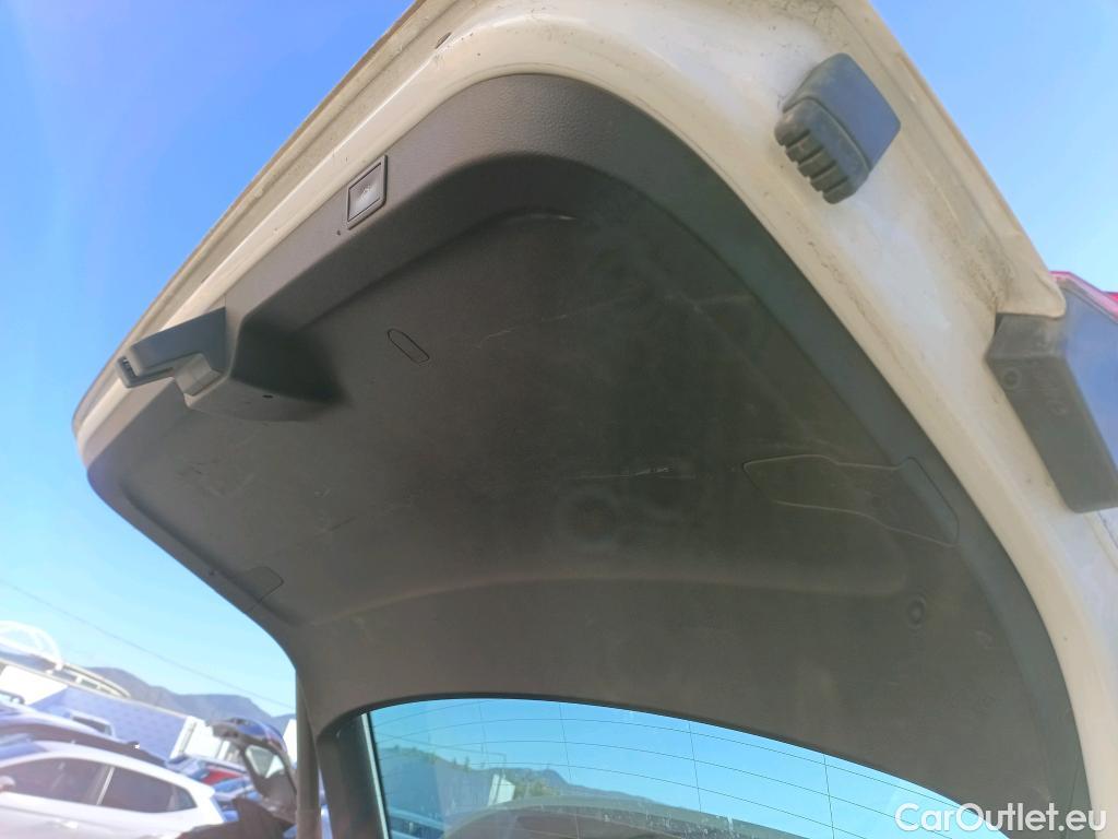  Skoda  Octavia SKODA  / 2020 / 5P / familiar Combi 2.0 TDI 110kW (150CV) DSG Style #28