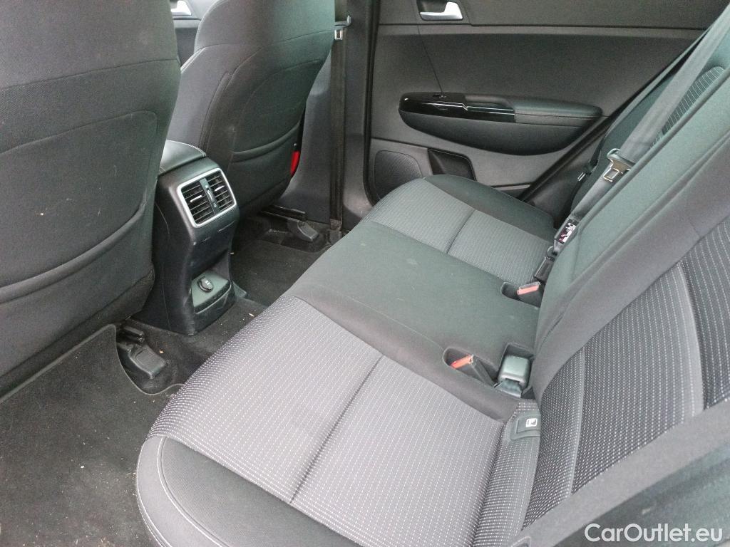  KIA  Sportage KIA  1.6MHEV Drive 100kW(136CV) 4x2(Crist Tintados) #22