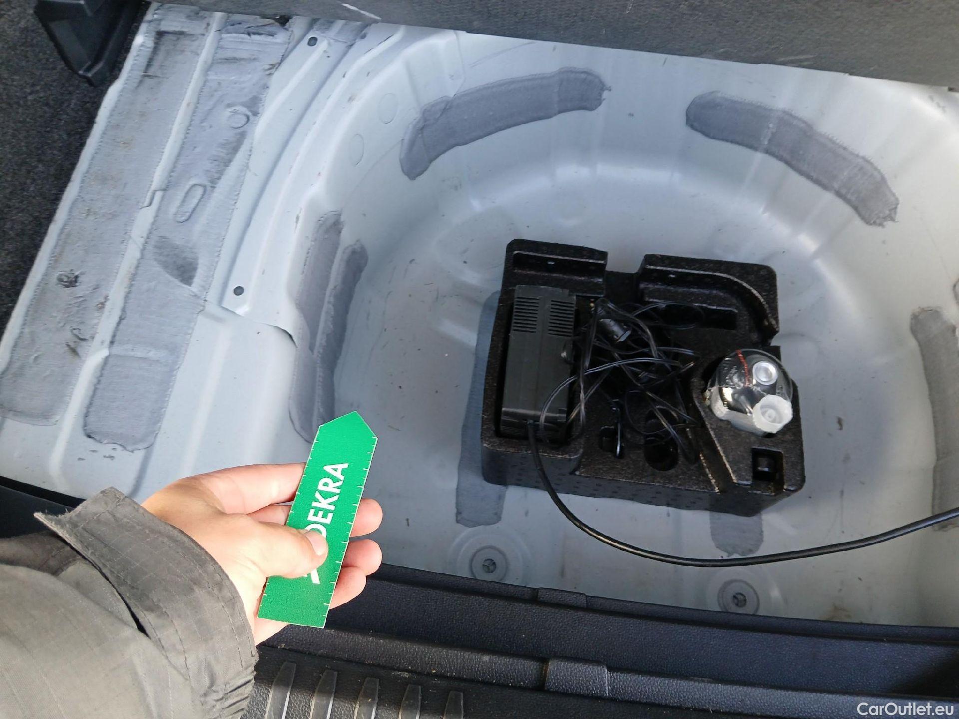  Seat  Arona SEAT  / 2017 / 5P / todoterreno 1.0 TSI 81kW (110CV) Style Plus (AC) #3