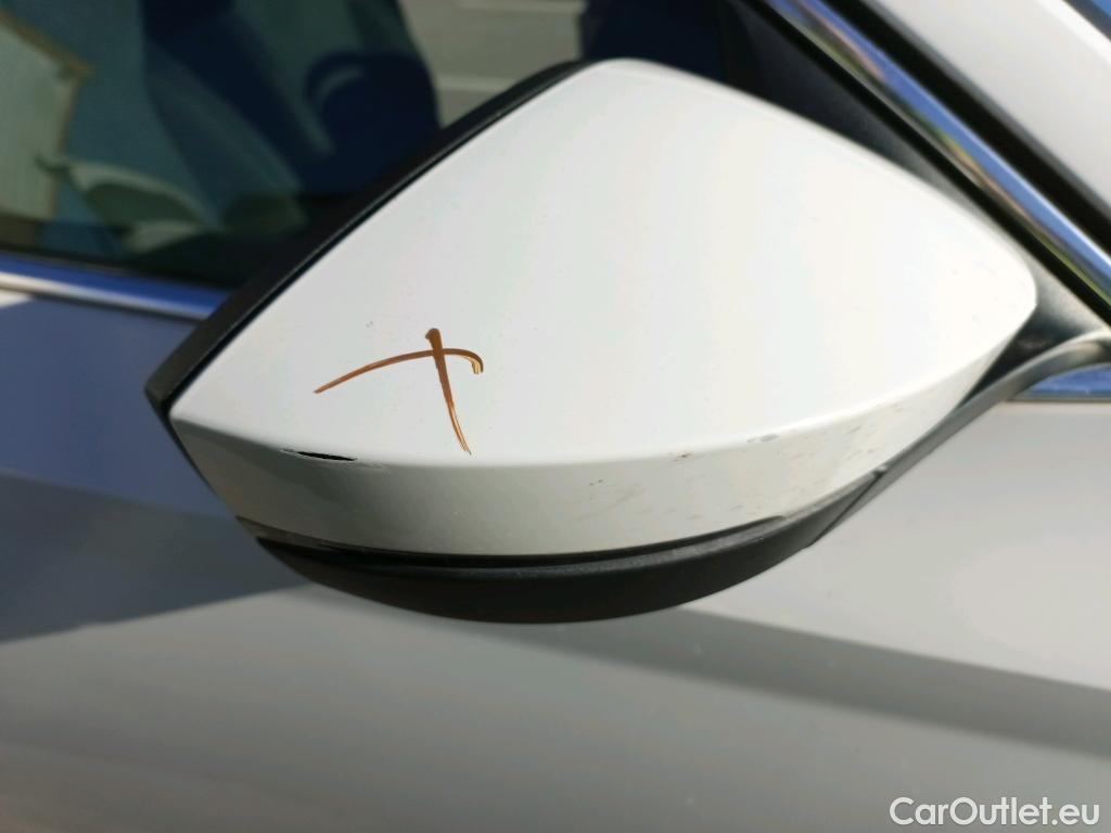  Skoda  Octavia SKODA  / 2020 / 5P / familiar Combi 2.0 TDI 110kW (150CV) DSG Style #39