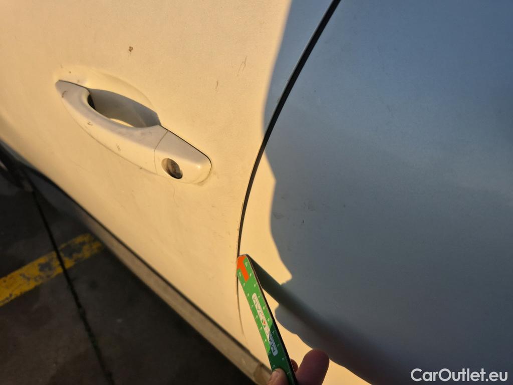  Peugeot  3008 PEUGEOT  / 2020 / 5P / todoterreno 1.5 BlueHDi 96kW (130CV) S&S Active Pack #18