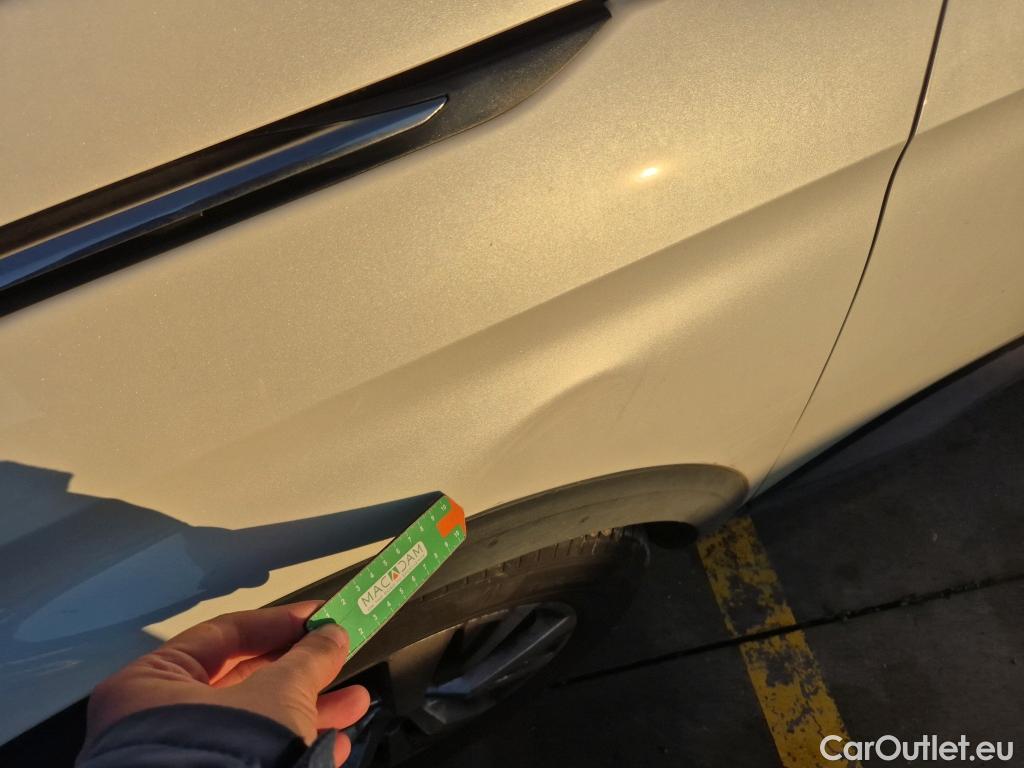  Peugeot  3008 PEUGEOT  / 2020 / 5P / todoterreno 1.5 BlueHDi 96kW (130CV) S&S Active Pack #15