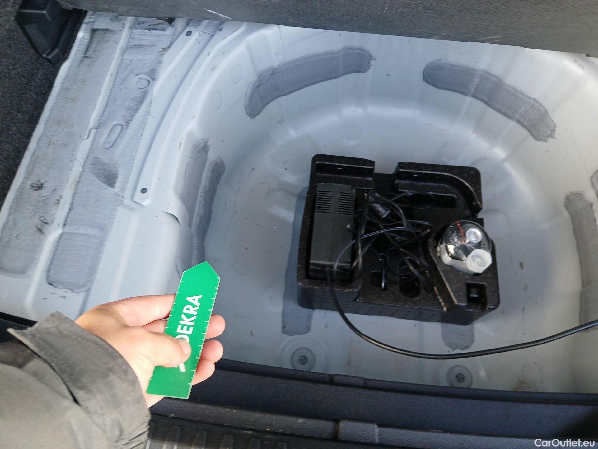  Seat  Arona SEAT  / 2017 / 5P / todoterreno 1.0 TSI 81kW (110CV) Style Plus (AC) #4