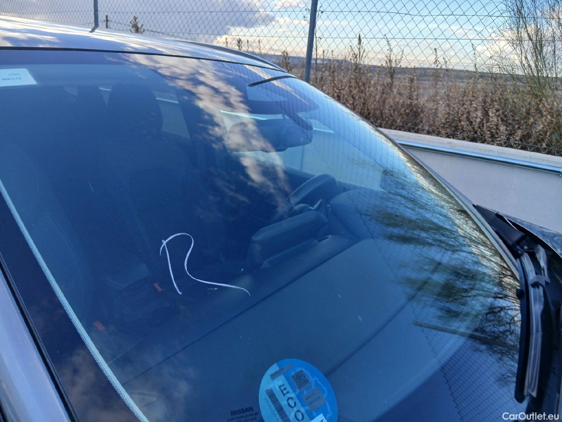  Nissan  Qashqai NISSAN  / 2021 / 5P / todoterreno DIG-T 103kW N-Connecta (Skyline Pack) #13