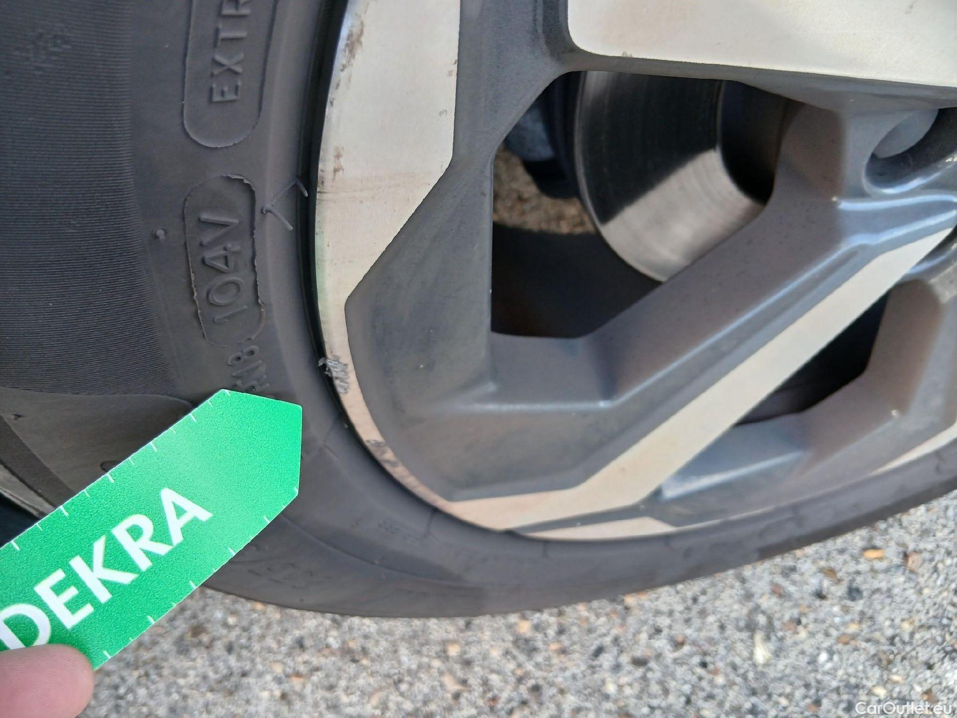  Nissan  Qashqai NISSAN  / 2021 / 5P / todoterreno DIG-T 103kW N-Connecta (Skyline Pack) #11