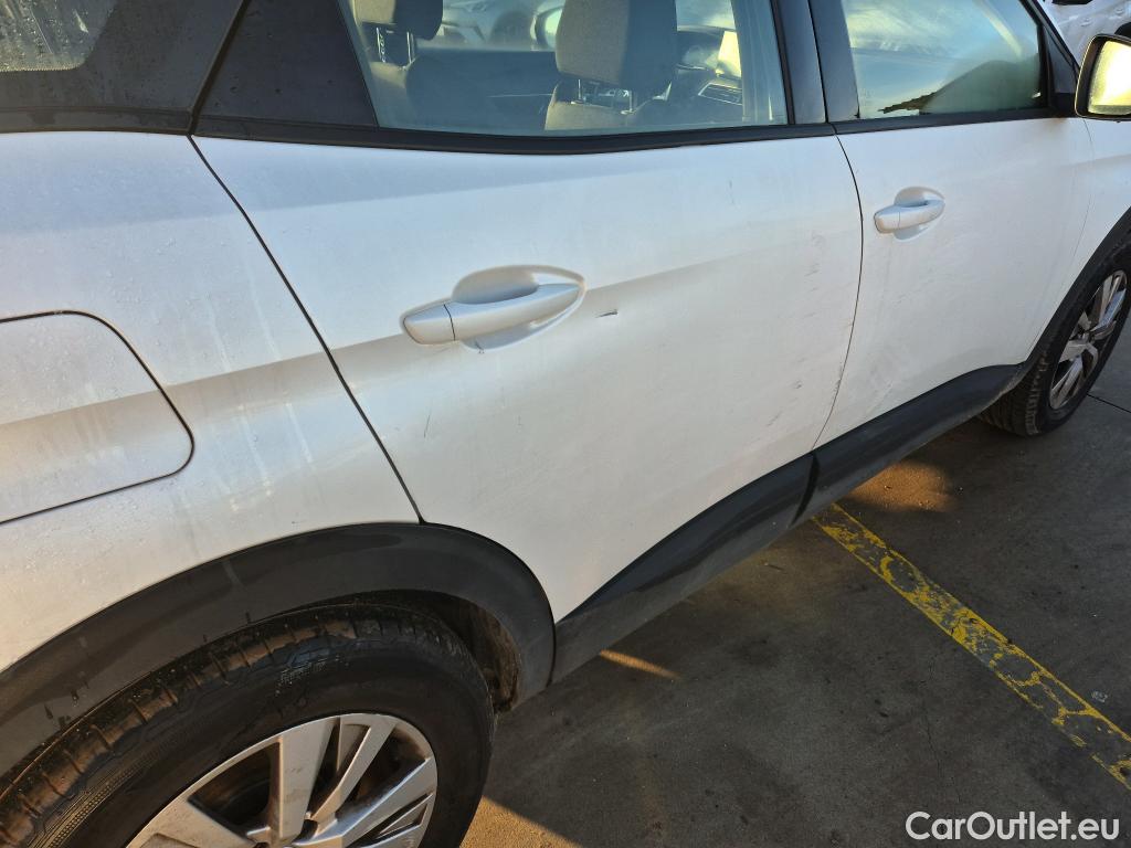  Peugeot  3008 PEUGEOT  / 2020 / 5P / todoterreno 1.5 BlueHDi 96kW (130CV) S&S Active Pack #9