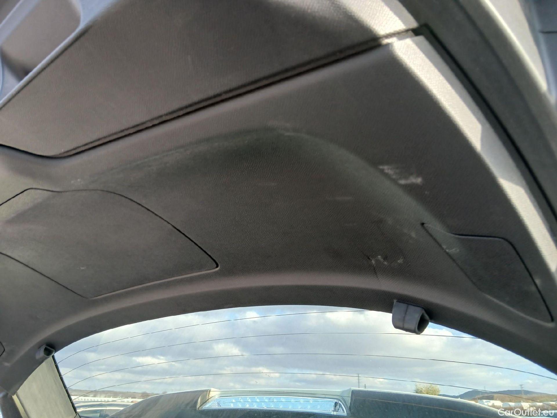  Peugeot  308 PEUGEOT  / 2021 / 5P / berlina con portón 5P Active Pack BlueHDi 130 S&S MAN (AC2) #5