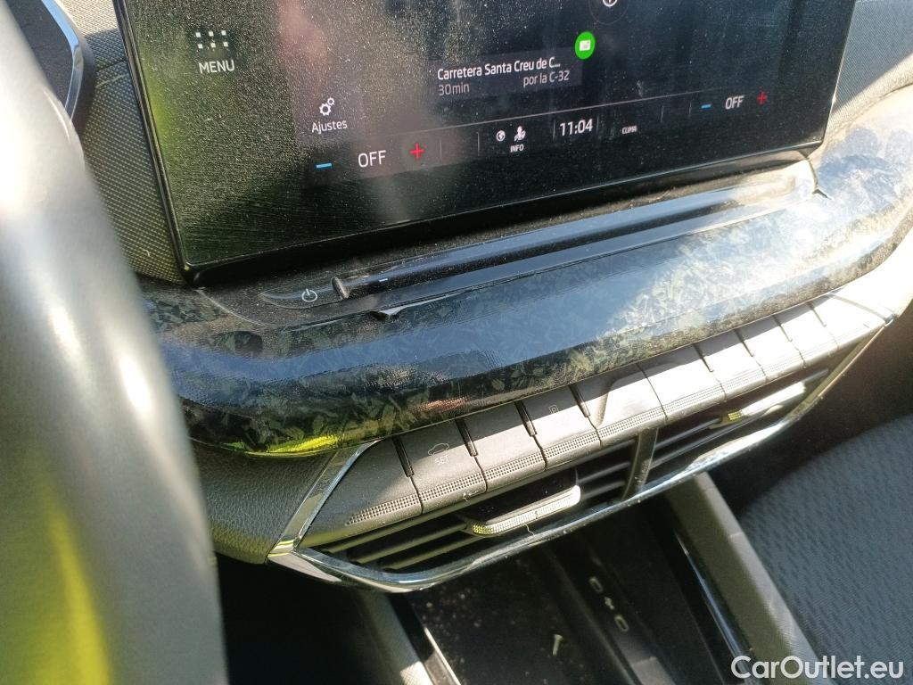  Skoda  Octavia SKODA  / 2020 / 5P / familiar Combi 2.0 TDI 110kW (150CV) DSG Style #13