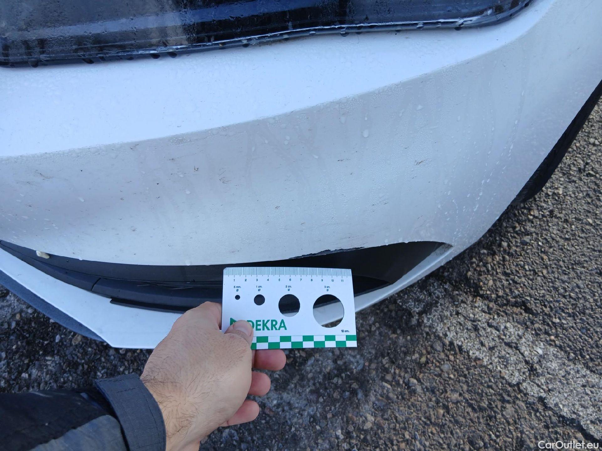  Land Rover  Discovery SEAT Nuevo León / 2020 / 5P / berlina con portón 2.0 TDI 85kW S&S Style Go (AC3) #2