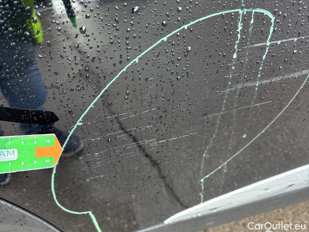  Peugeot  2008 PEUGEOT  / 2019 / 5P / todoterreno GT Pack Puretech 130 S&S EAT8 #8