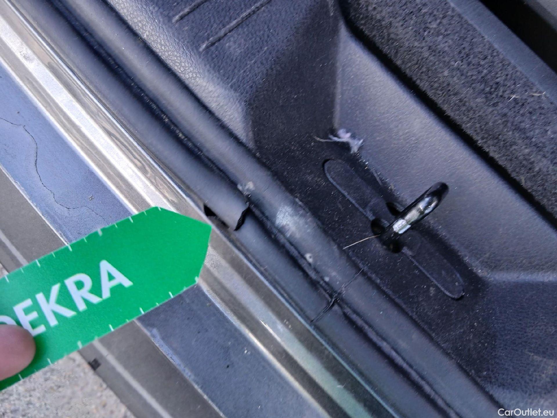  Nissan  Qashqai NISSAN  / 2021 / 5P / todoterreno DIG-T 103kW N-Connecta (Skyline Pack) #7