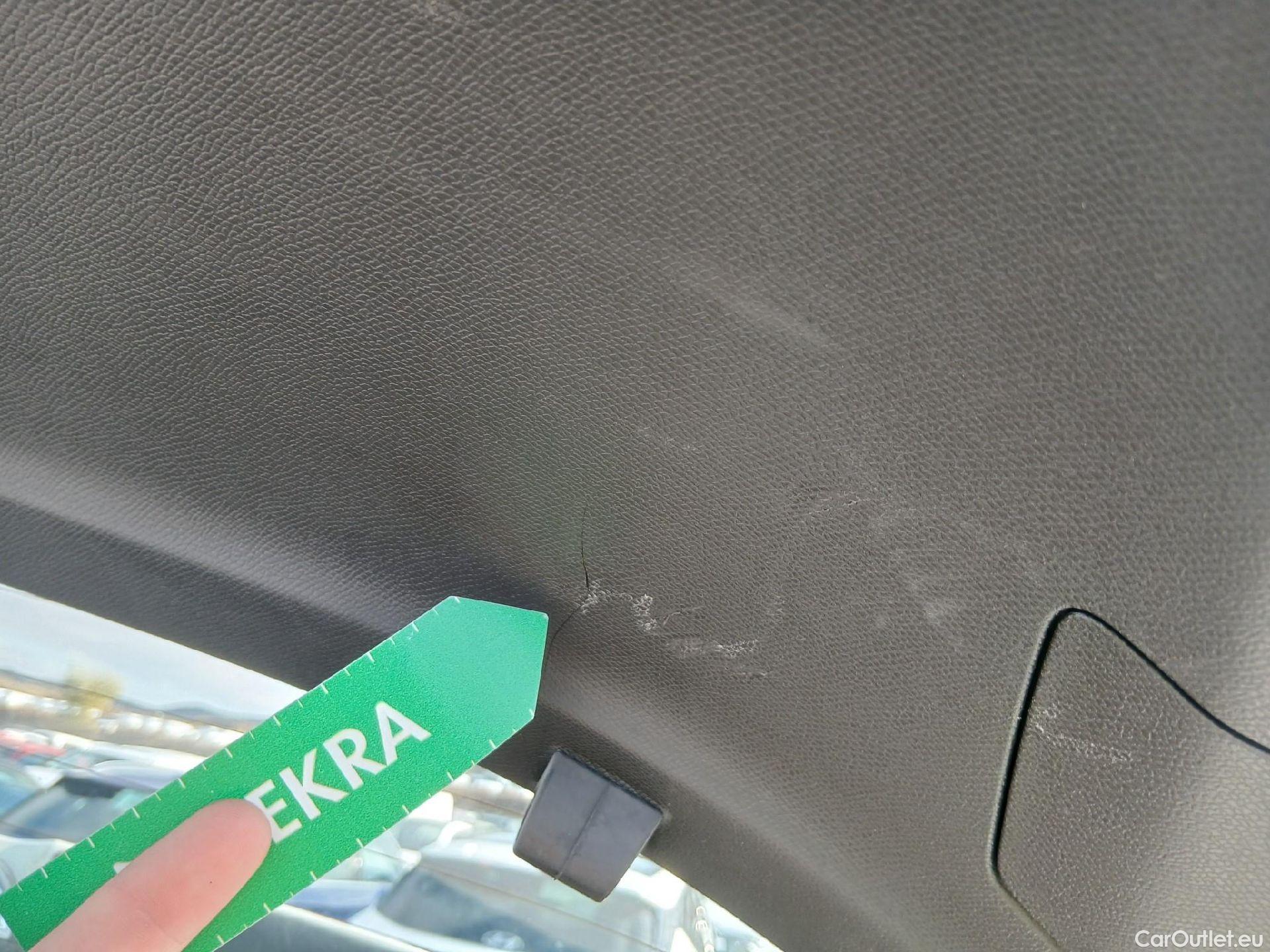  Peugeot  308 PEUGEOT  / 2021 / 5P / berlina con portón 5P Active Pack BlueHDi 130 S&S MAN (AC2) #4