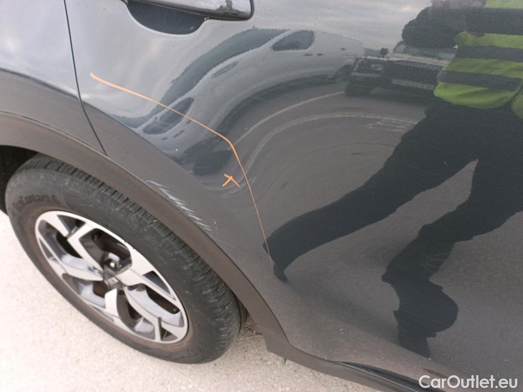  KIA  Sportage KIA  1.6MHEV Drive 100kW(136CV) 4x2(Crist Tintados) #9