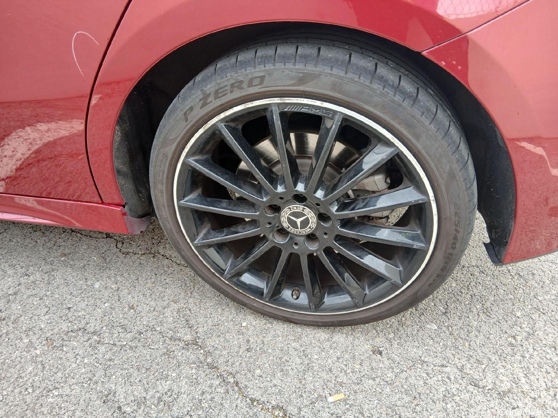  Mercedes  A-Klasse MERCEDES-BENZ Clase A / 2018 / 5P / berlina con portón A 250 e #17