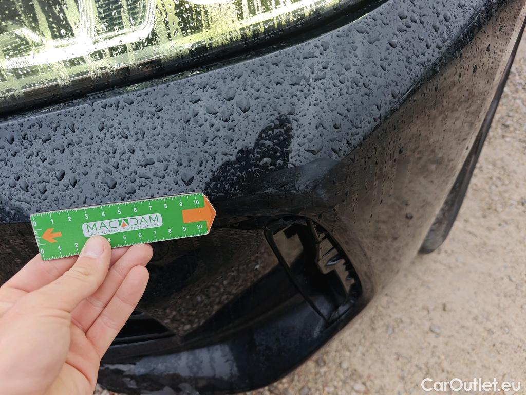  Bmw  Serie 1 BMW  / 2019 / 5P / berlina con portón 118i #23