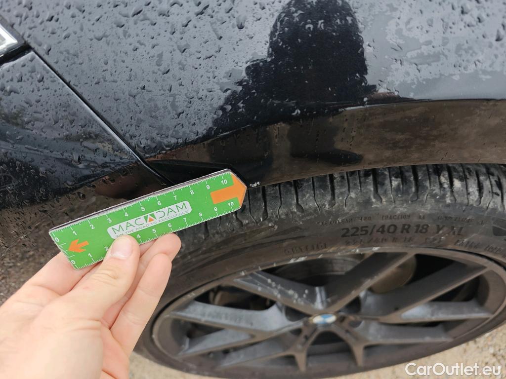  Bmw  Serie 1 BMW  / 2019 / 5P / berlina con portón 118i #29