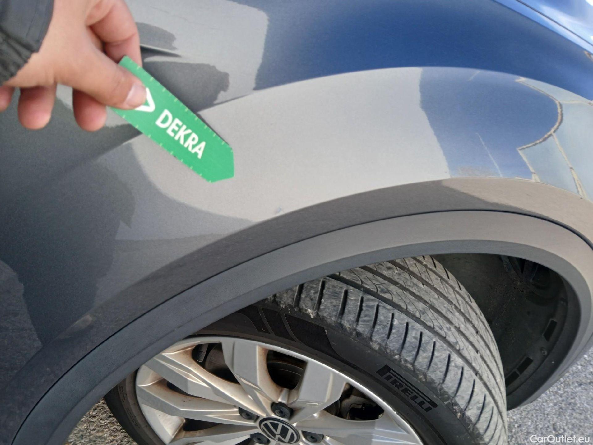  Volkswagen  T-ROC VOLKSWAGEN  / 2017 / 5P / todoterreno Advance 2.0 TDI 110kW (150CV) DSG (AC2) #27