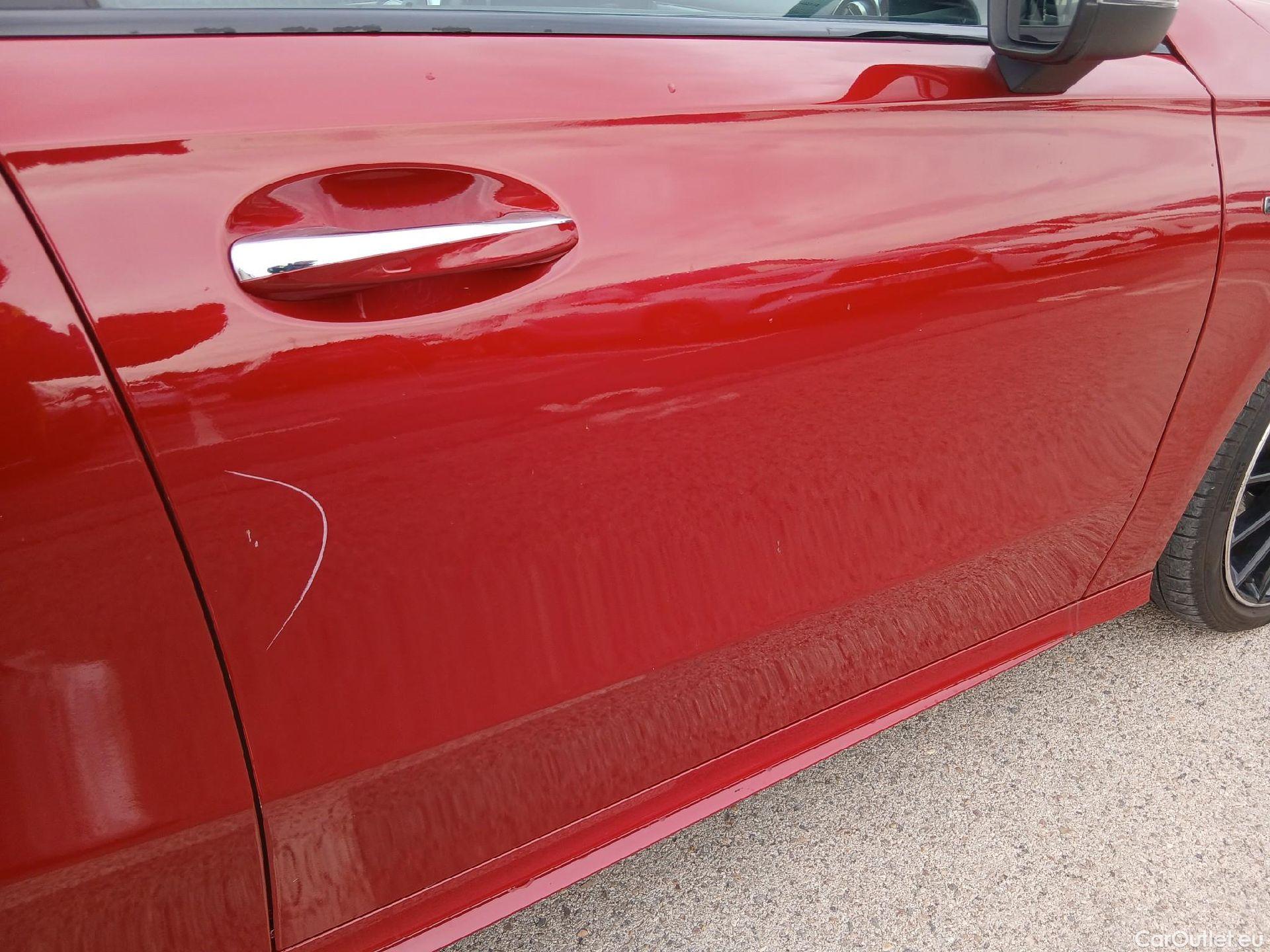  Mercedes  A-Klasse MERCEDES-BENZ Clase A / 2018 / 5P / berlina con portón A 250 e #42