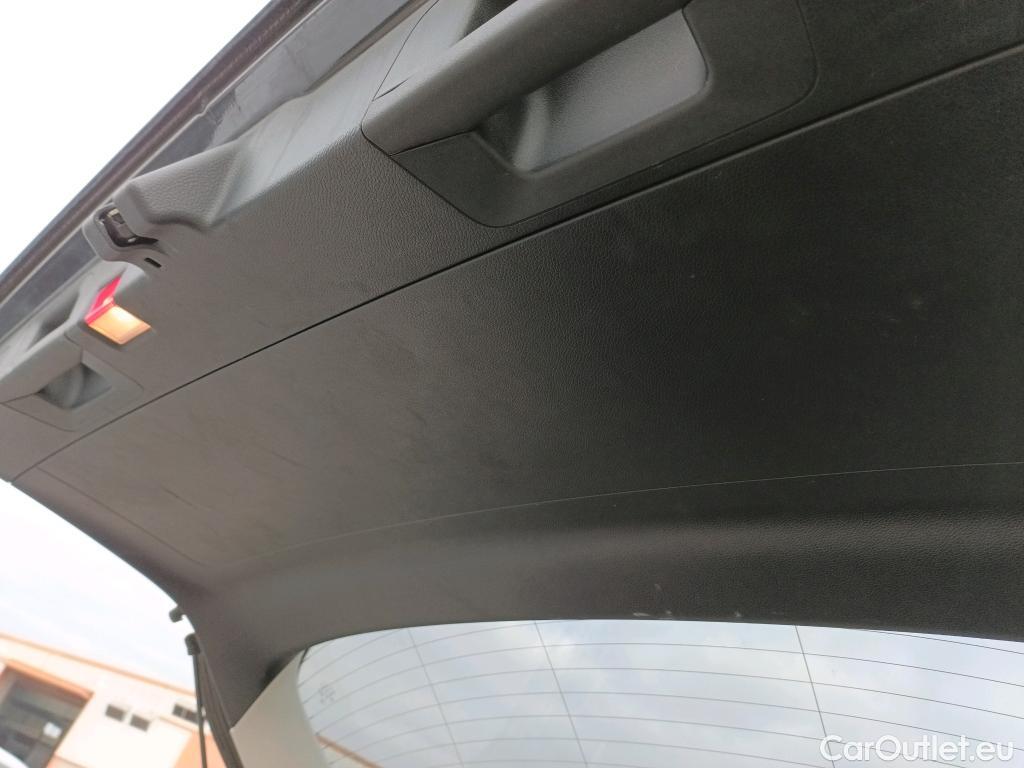  Mercedes  G-Klasee MERCEDES-BENZ Clase GLC / 2019 / 5P / todoterreno GLC 300 de 4MATIC #33