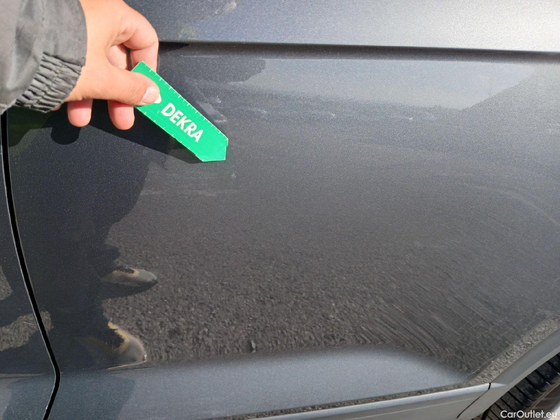  Volkswagen  T-ROC VOLKSWAGEN  / 2017 / 5P / todoterreno Advance 2.0 TDI 110kW (150CV) DSG (AC2) #14