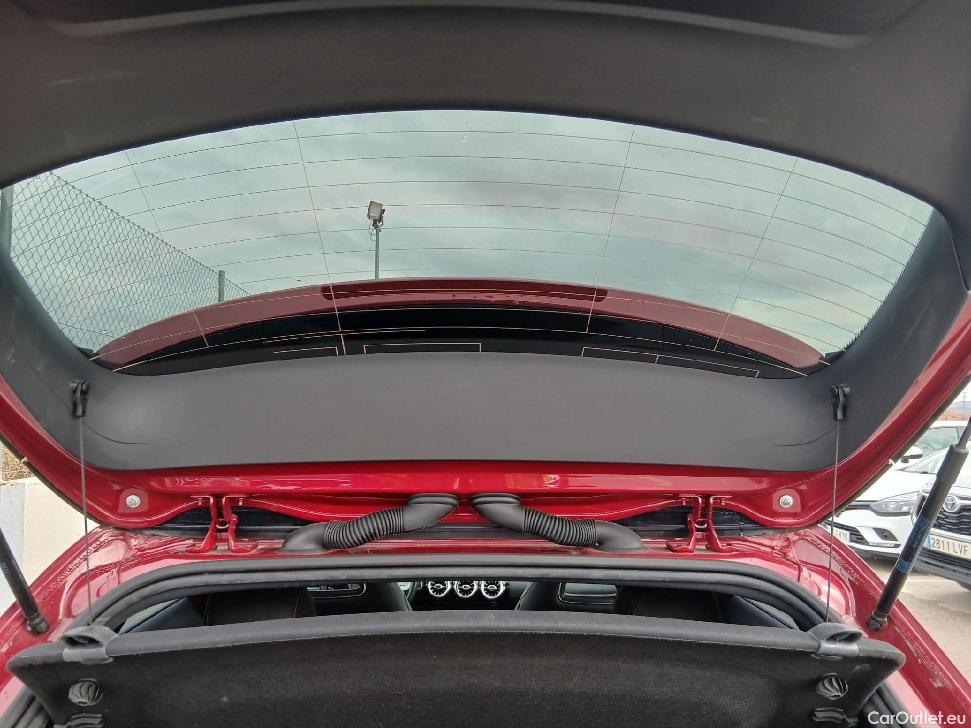  Mercedes  A-Klasse MERCEDES-BENZ Clase A / 2018 / 5P / berlina con portón A 250 e #27